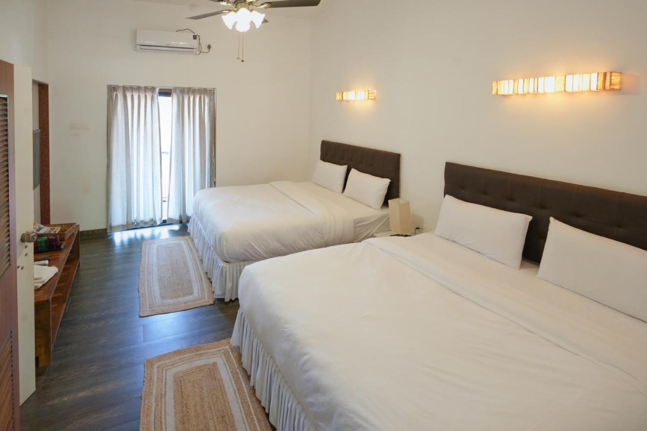 Azalea Villa 潘奇加尼 外观 照片