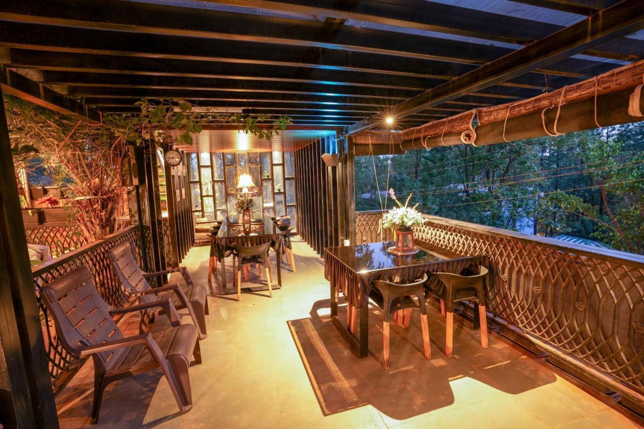 Azalea Villa 潘奇加尼 外观 照片