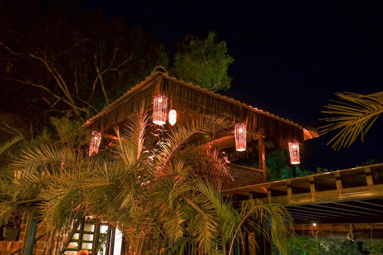 Azalea Villa 潘奇加尼 外观 照片
